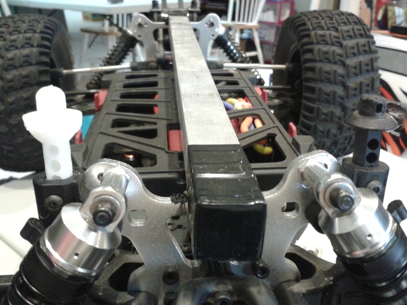 Thunder Tiger MT4 G3 Front Body Posts