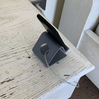 iPhone charger stand  - Thumbnail 3