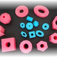 Bead collection in different sizes and shapes - Thumbnail 3