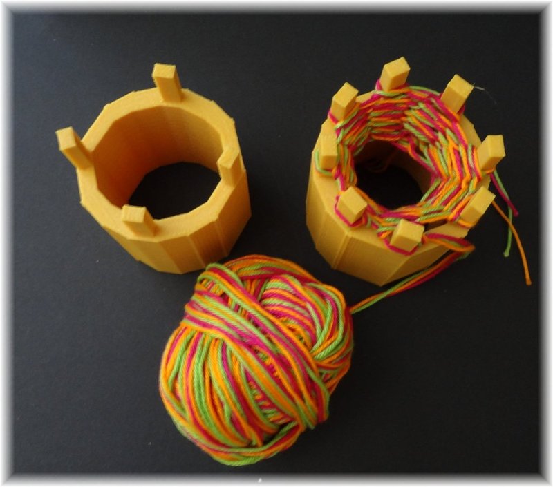 Knitting spools