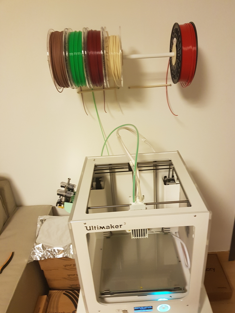 Removable Wall Filament Holder