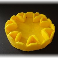 Easter tray, labyrinthine designs - Thumbnail 1