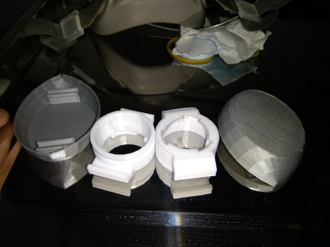 Free Surgical mask holder (3M 6000s Compatible) 3D Print 284945