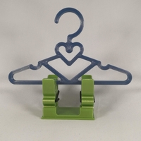Doll clothes hanger - Thumbnail 3