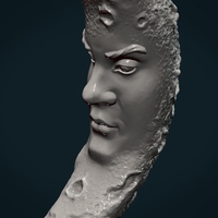 Crescent with face - Thumbnail 11