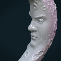 Crescent with face - Thumbnail 13