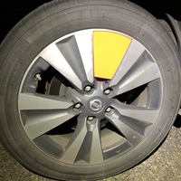 Nissan Leaf Aero Plates - 17x6.5" Alloy Split Spoke Wheel - Thumbnail 2
