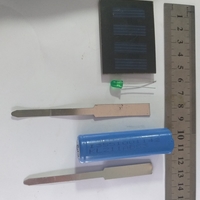 SOLAR RECHARGEABLE SINGLE LED FLASHING LIGHT - Thumbnail 3