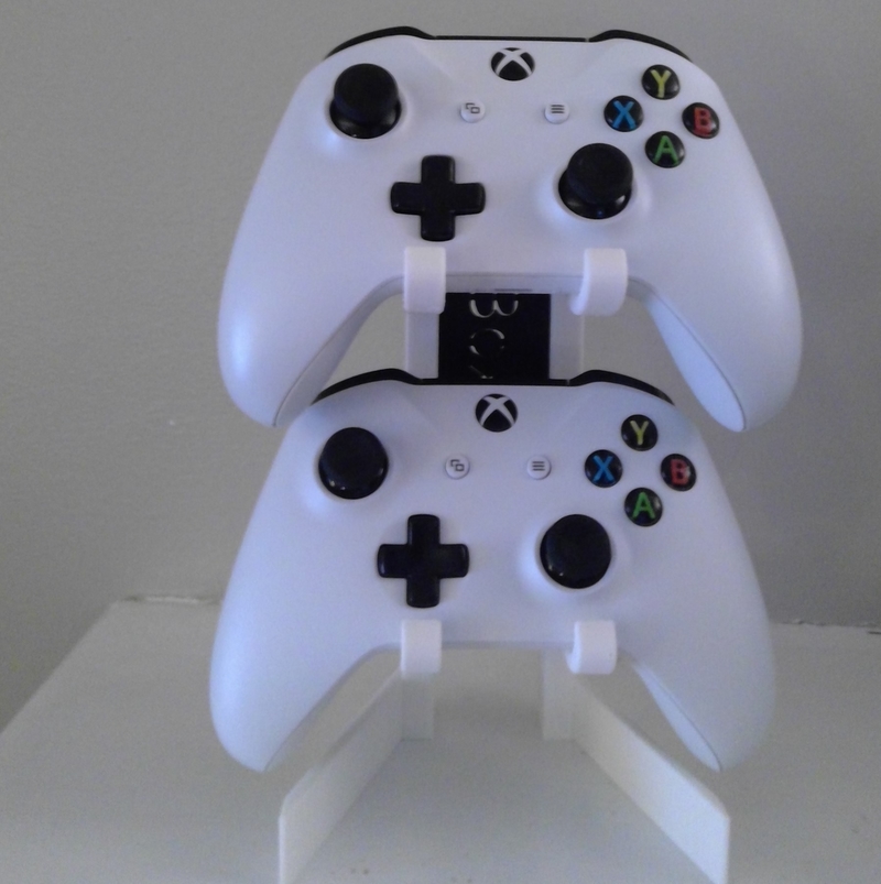 Xbox One controller holder