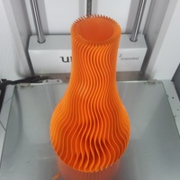 Wave Vase - Thumbnail 1