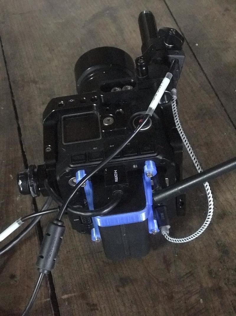 Z CAM E2 BATTERY REINFORCEMENT HOLDER