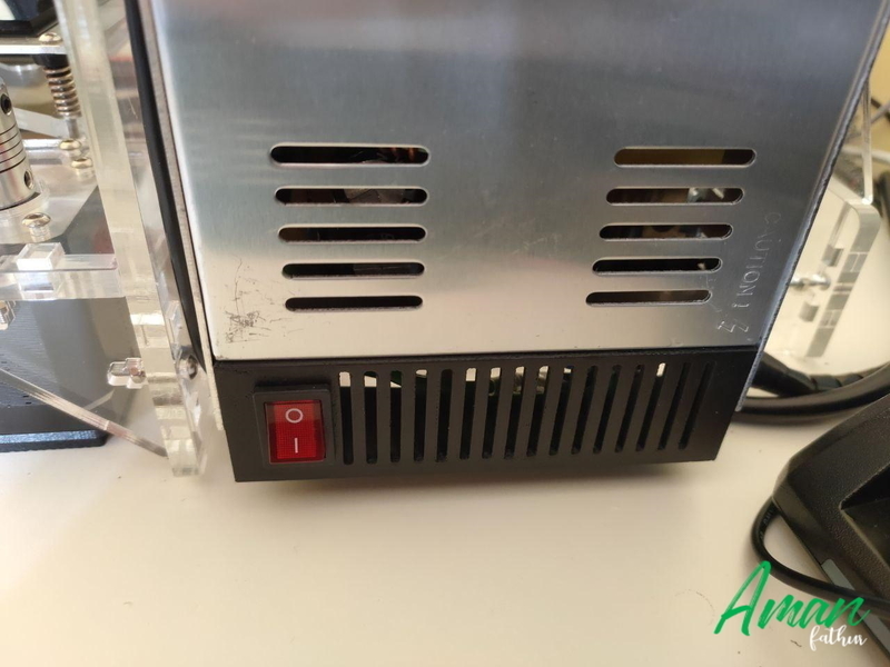 Power supply terminal cover with switch