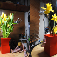 Poly Vase - Thumbnail 4