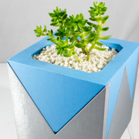 Modern V Planter - Thumbnail 2