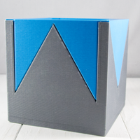 Modern V Planter - Thumbnail 3