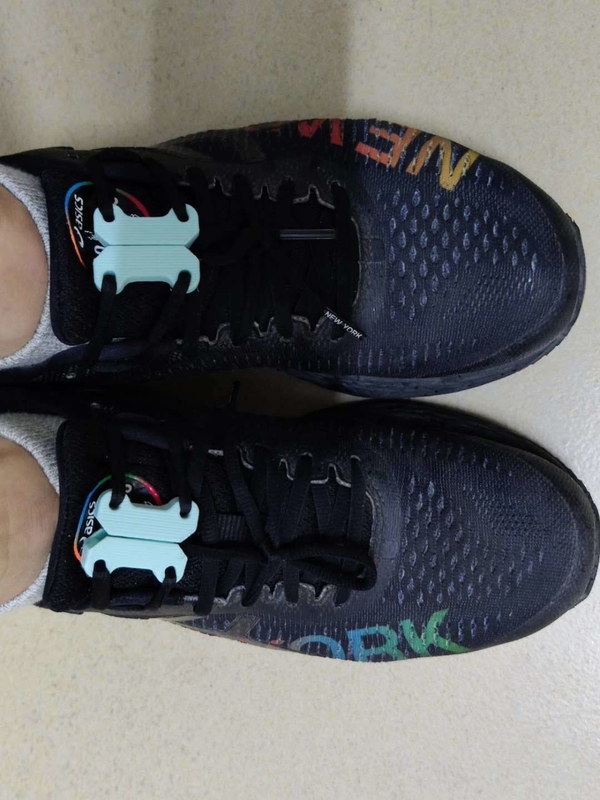 Shoelace clips/buckle 