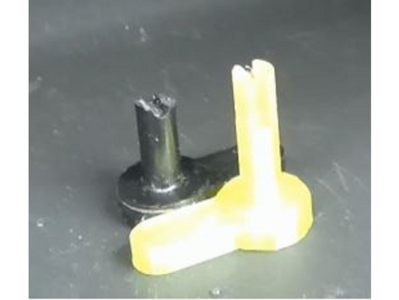 Nissan X-trail glove compartment hinge pin