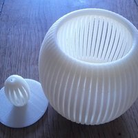 Slotted bowl with lid - Thumbnail 3