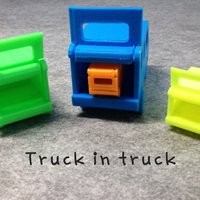 Moving Truck - Thumbnail 3