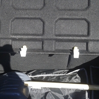 Parcel Shelf Snow Brush Clip - Thumbnail 10