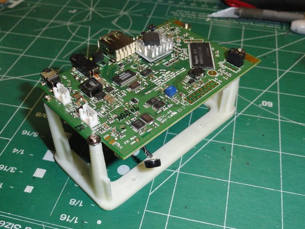 Chumby One Motherboard Holder