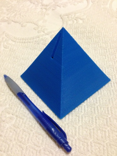 Pyramid Piggy Bank 3D Print 32690