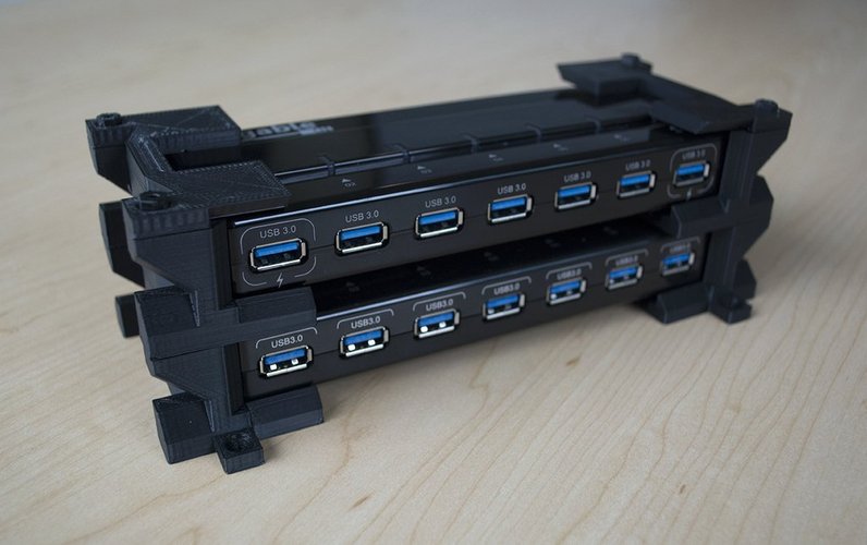 Modular Bracket for Plugable 7 Port USB3 Hub 3D Print 32895