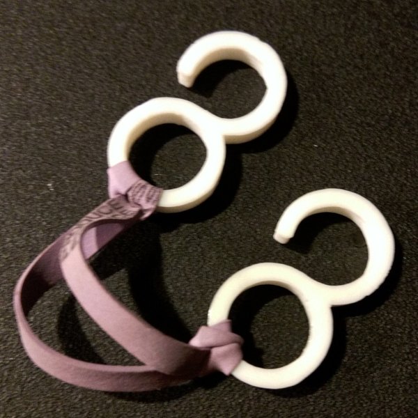 Figure-8 Rubber Band Hang-Anything