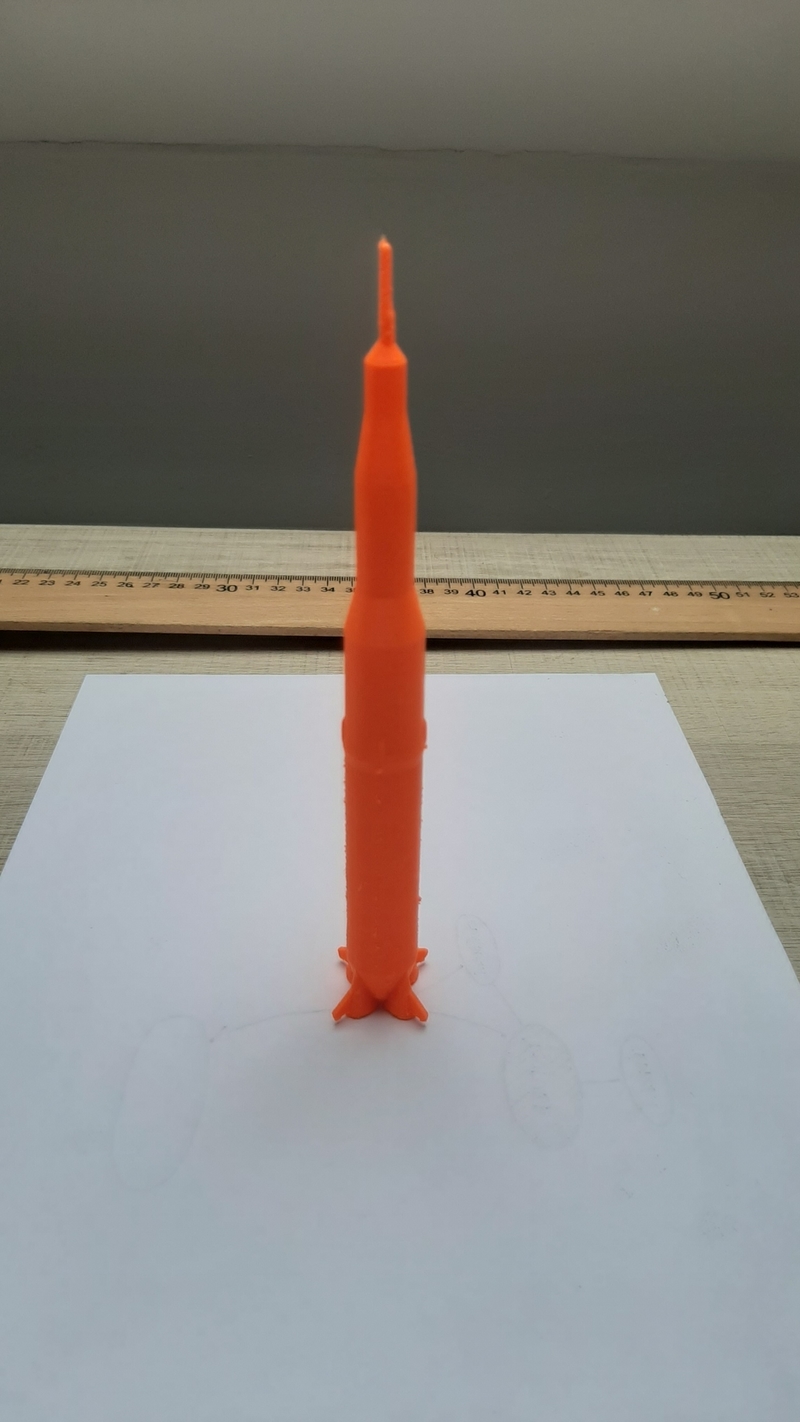 Saturn V small simple