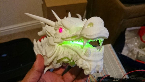 Medium Dragon Head - With Glowing eyes and mouth (1) 3D Printing 34389