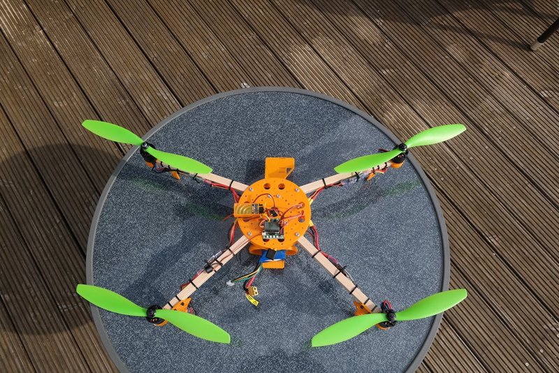 ElectroHub inspired Quadcopter