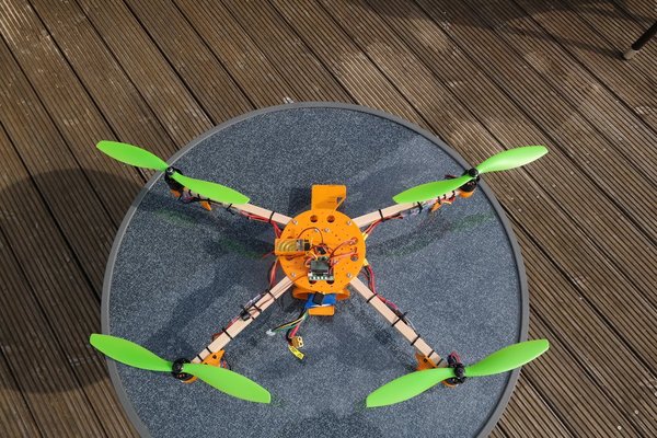 ElectroHub inspired Quadcopter