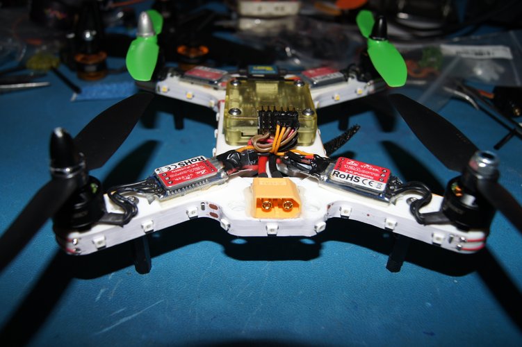 "Mini-Me" 200mm Quadcopter Frame 3D Print 34675