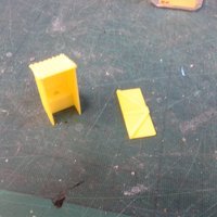 outside loo model in 1;48 scale - Thumbnail 2
