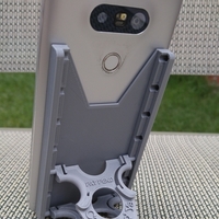 CanStandYa Model B Mobile Phone Stand and Hanger - Thumbnail 7