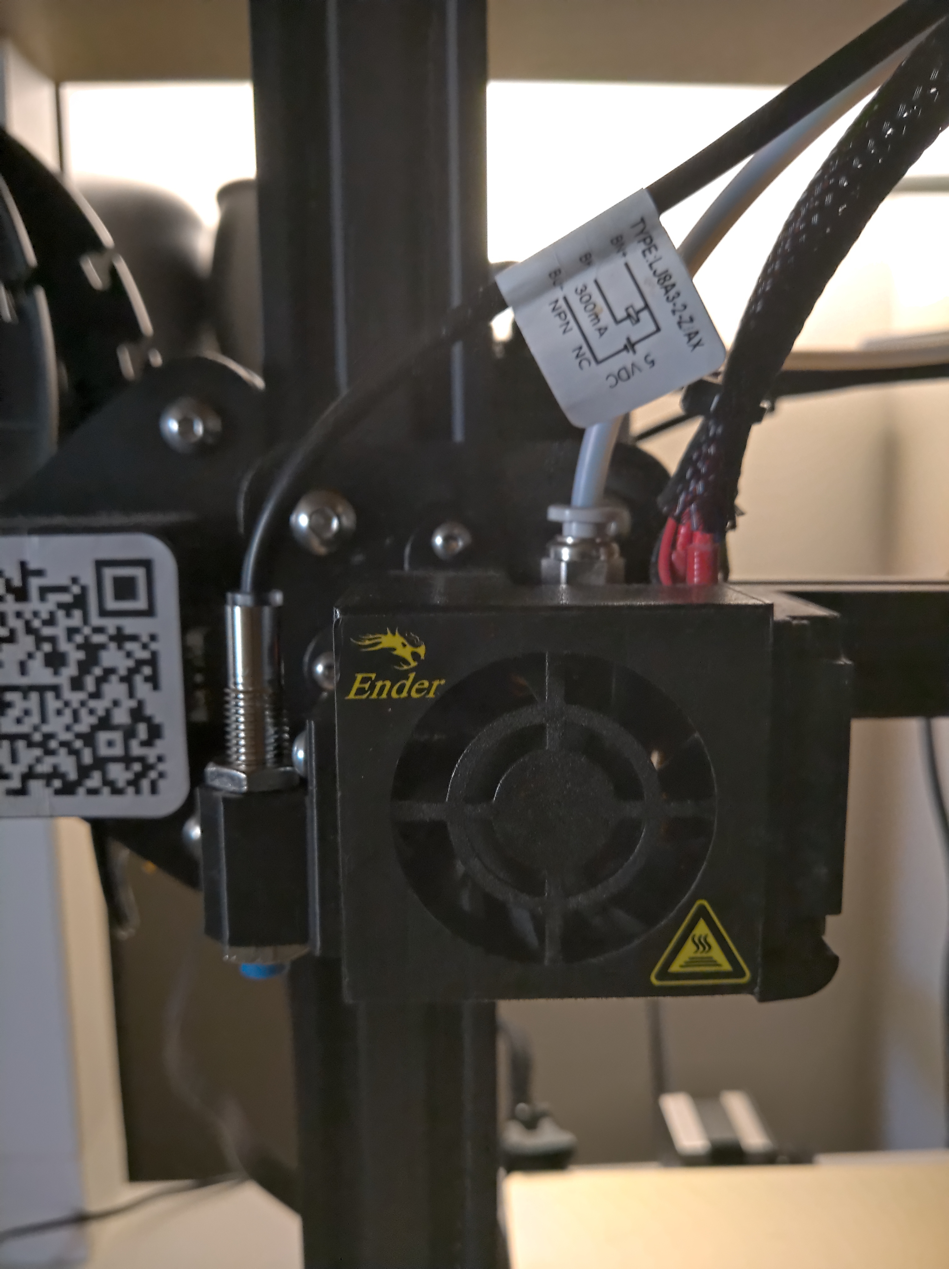Ender 3 / ender 3 pro M8 inductive sensor mount 3D Print 355327