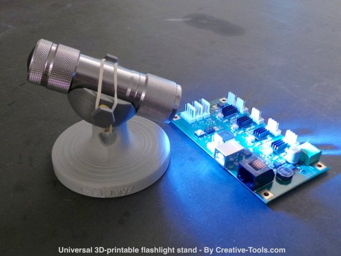 Universal 3D-printable flashlight stand 3D Print 35804