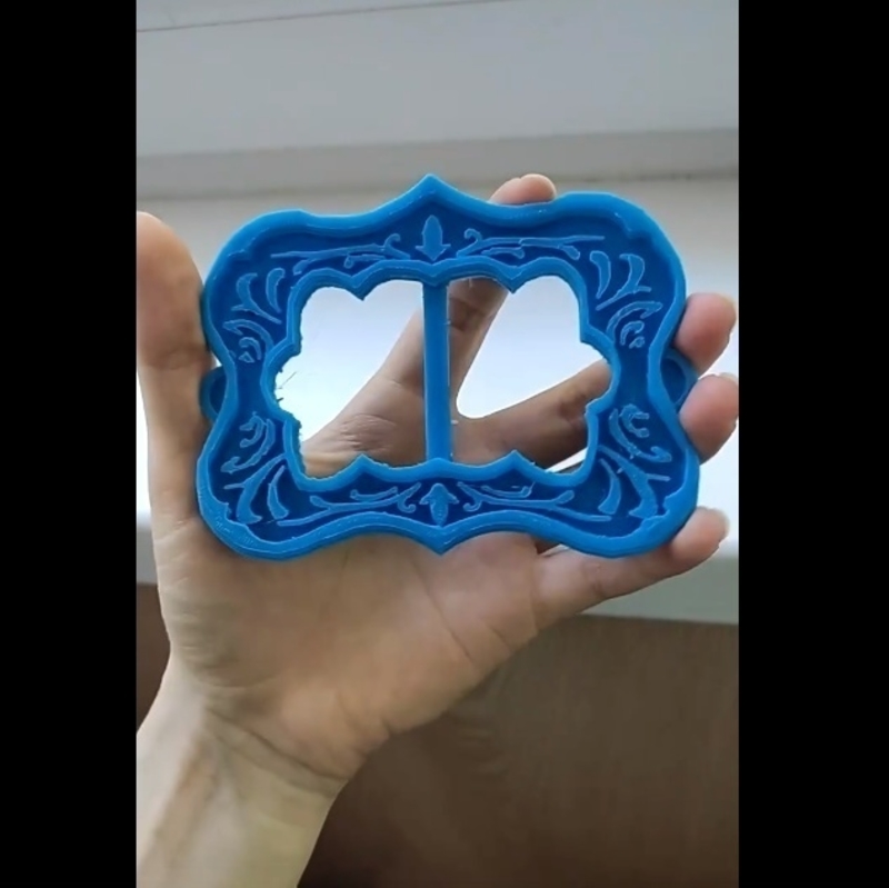 DMC - DEVIL MAY CRY buckle ON DANTE'S