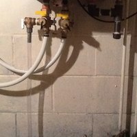 laundry tub hose bracket - Thumbnail 2