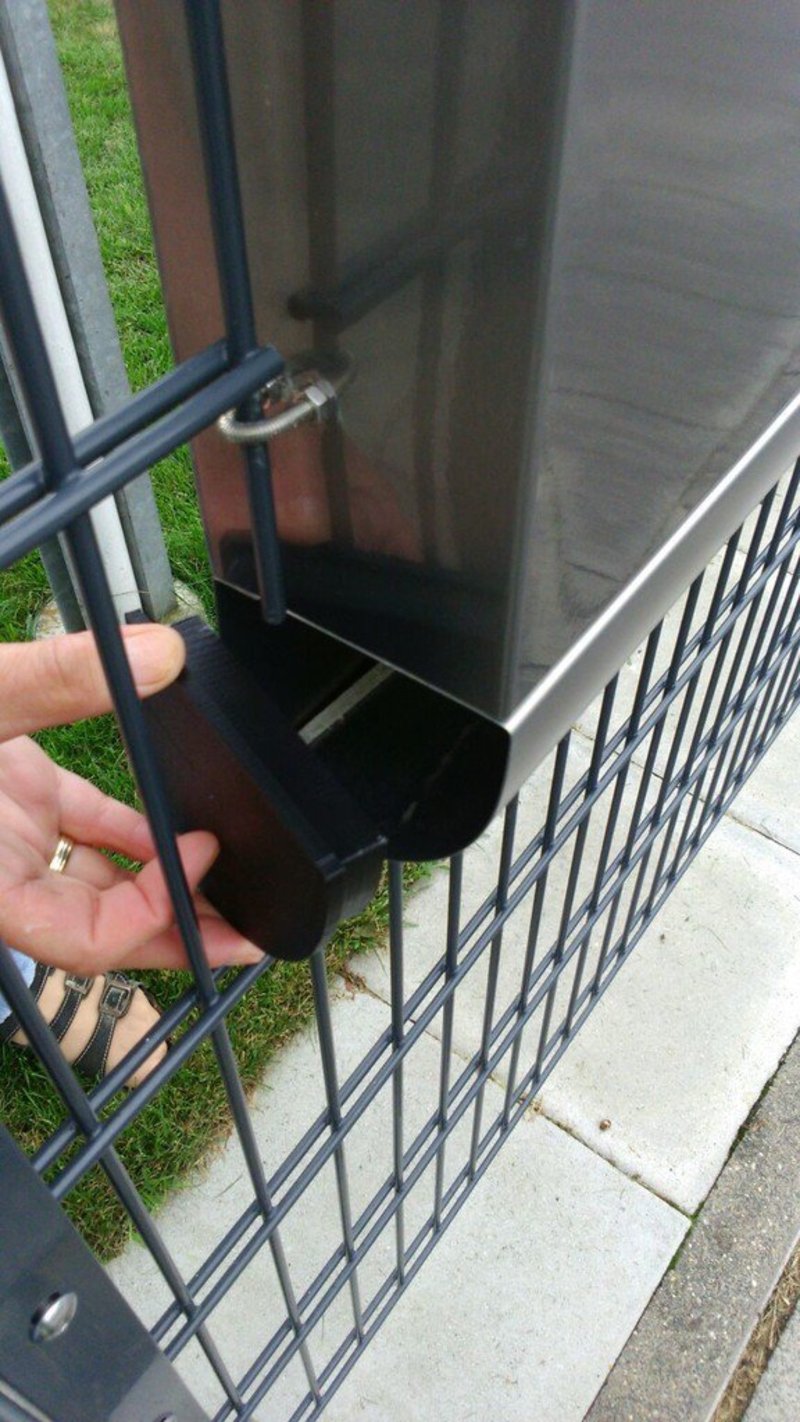  Mailbox cover