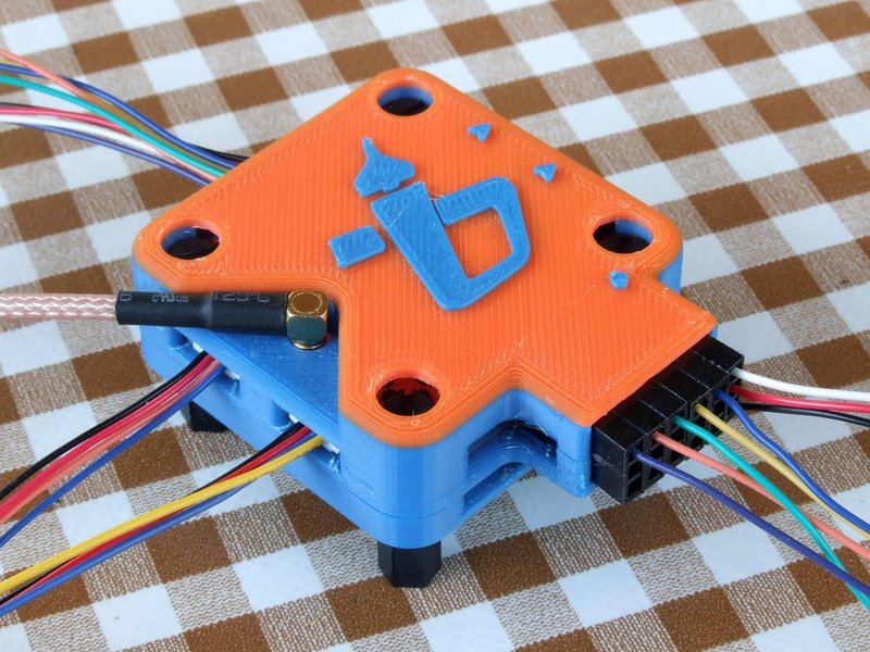 OP Revolution box - vertical antenna - angled servo pins (lid on