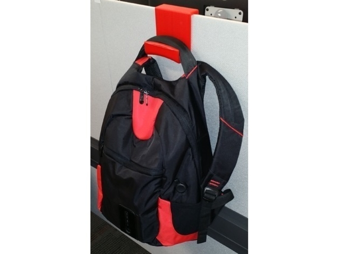 Backpack hanger for cubicle walls