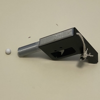 Ball launcher with hand and finger rest - Thumbnail 4