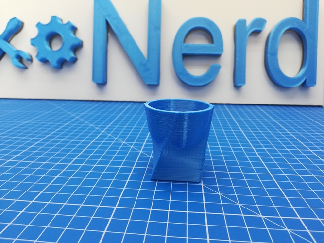 Twisted Egg Cup 3D Print 370109