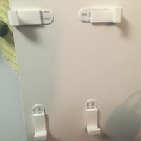 Wall Bracket for Command Strips - Thumbnail 2