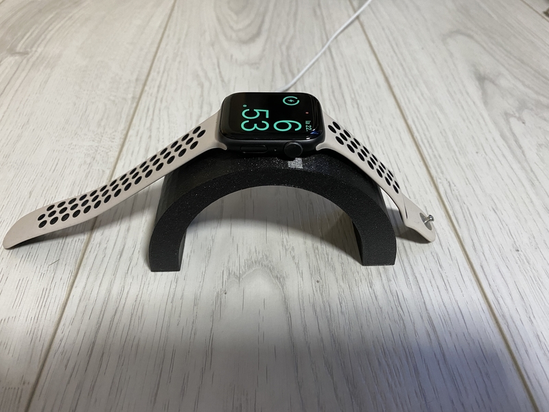Apple Watch Series 5 charging stand