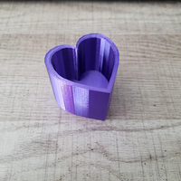 Small Heart-Shaped Pen or Pencil Holder 3D Printing 376042