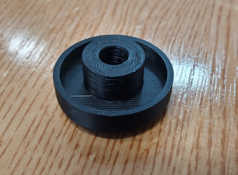 Blind plug for bike air spring