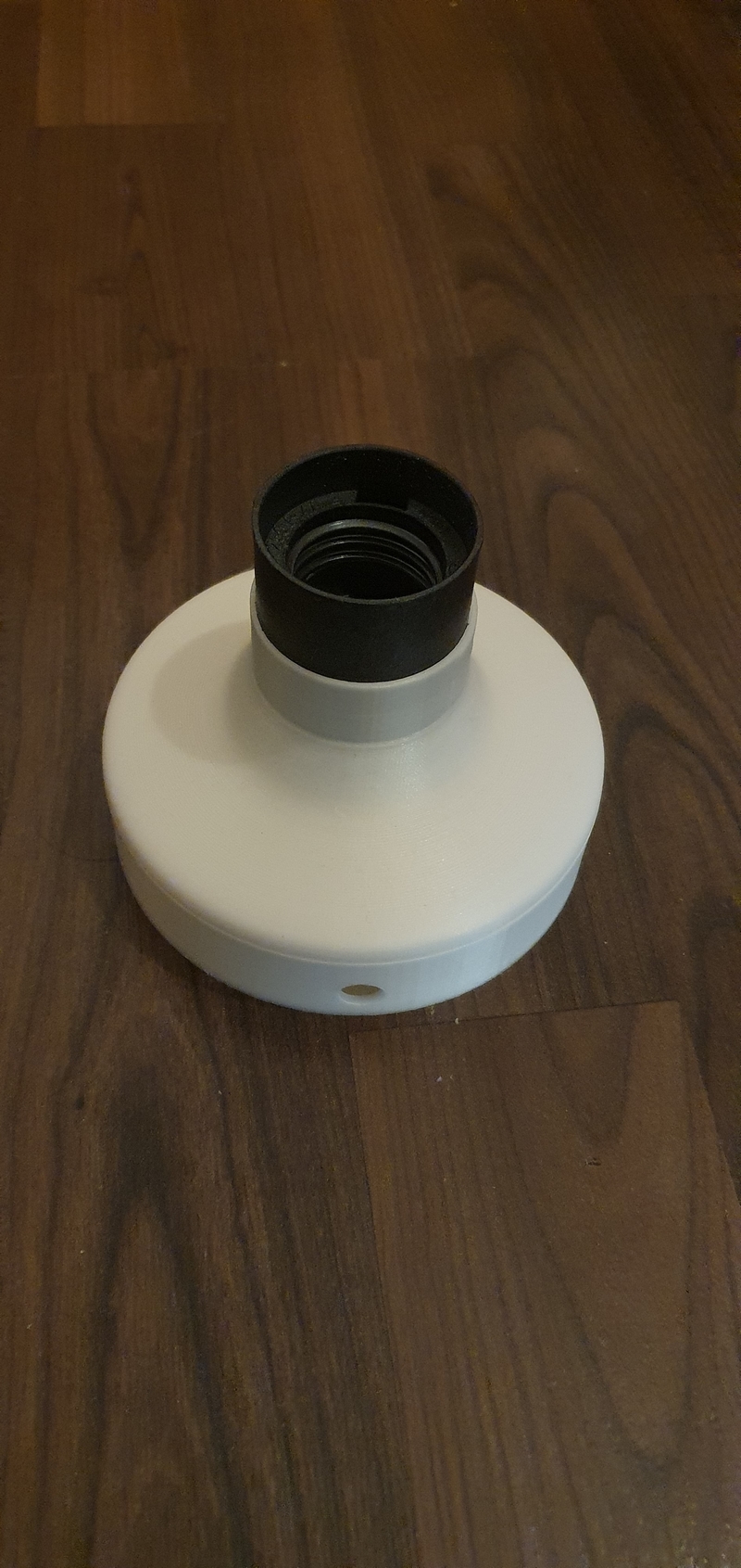 E27 bulb sleeve plinth E24