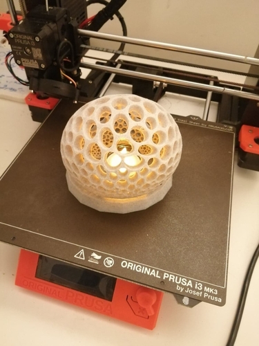 Voronoi lamp 3D Print 382599